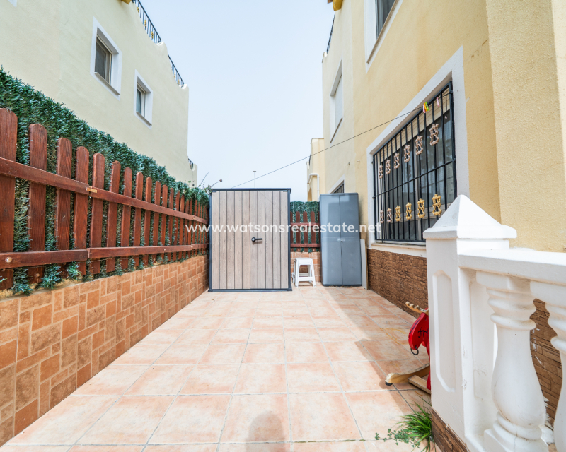 Resale - Quad - Urb. La Marina