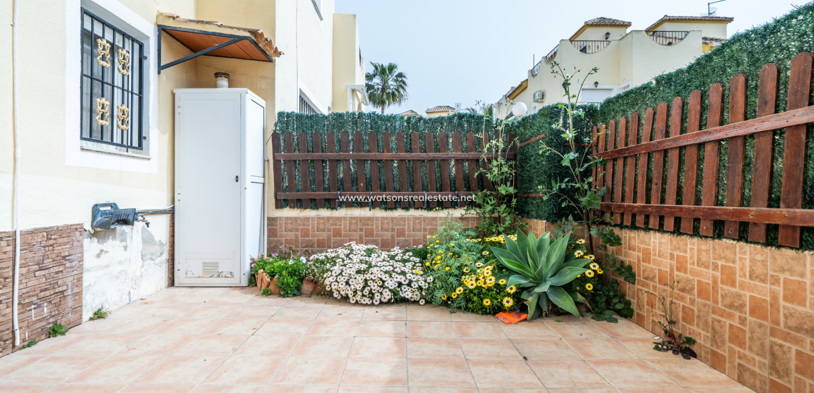 Resale - Quad - Urb. La Marina