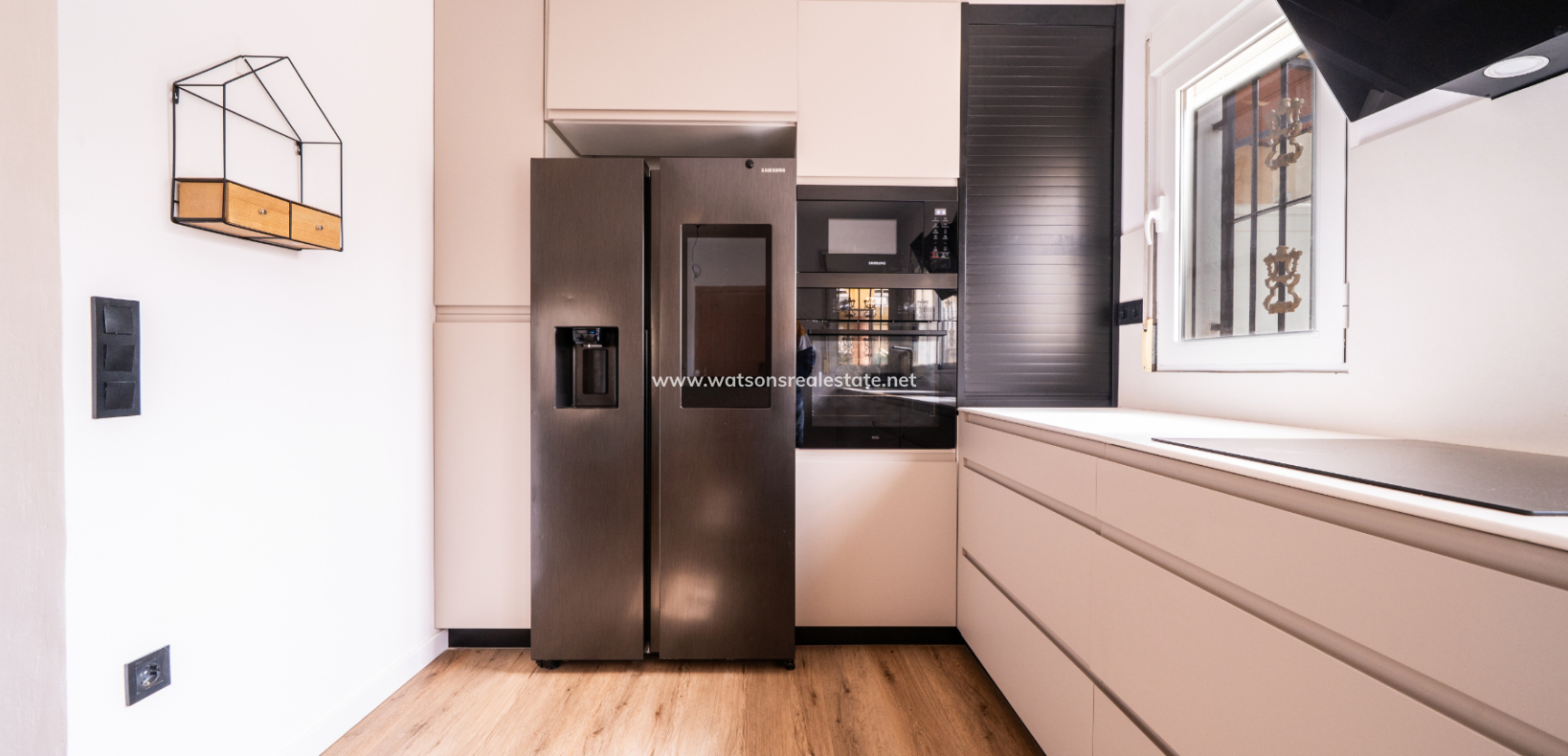 Resale - Quad - Urb. La Marina