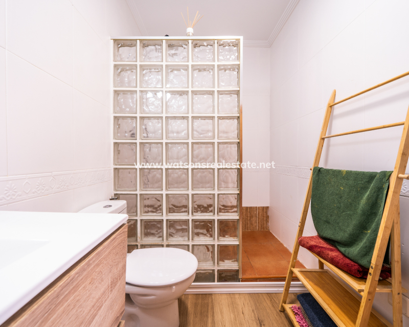 Resale - Quad - Urb. La Marina