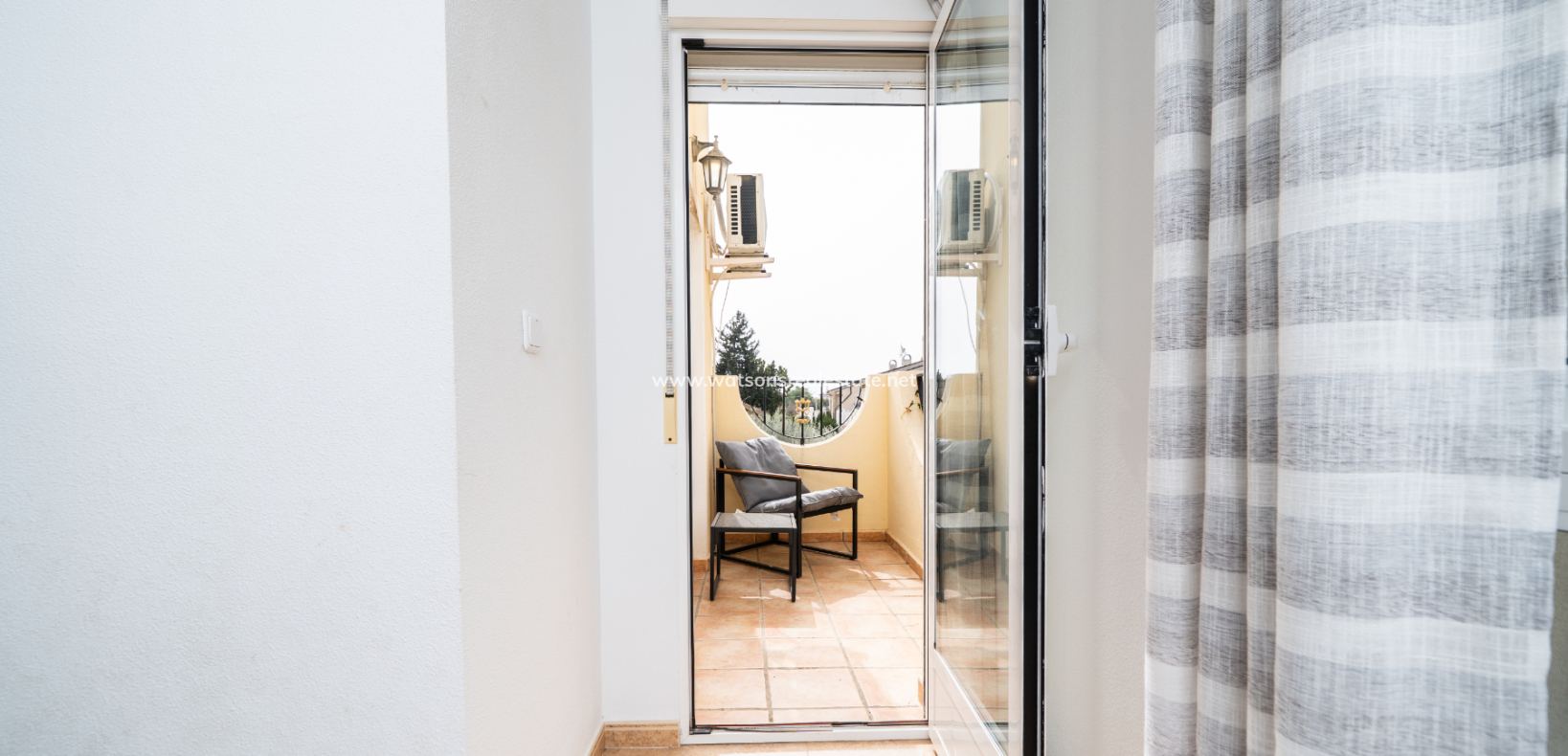 Resale - Quad - Urb. La Marina