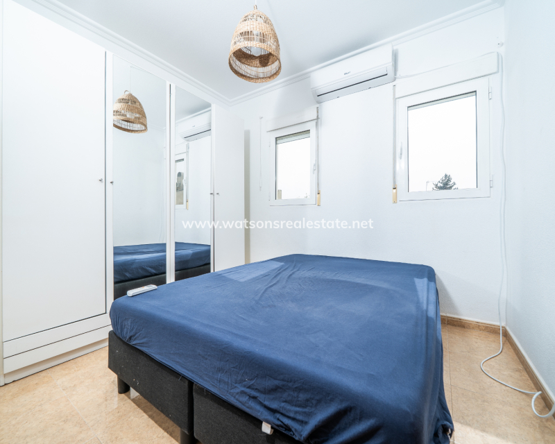 Resale - Quad - Urb. La Marina