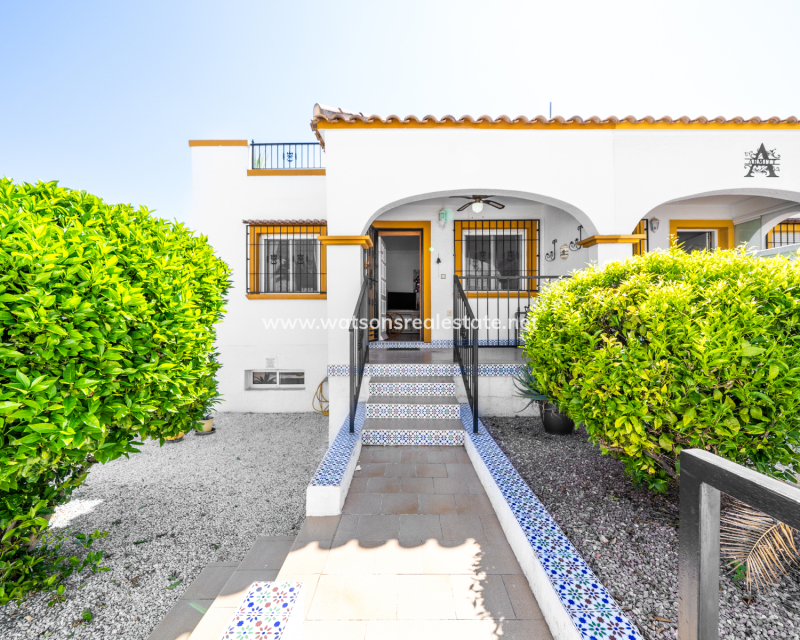 Resale - Quad - Urb. La Marina