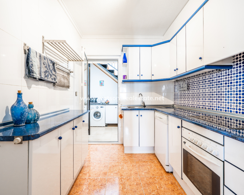 Resale - Quad - Urb. La Marina