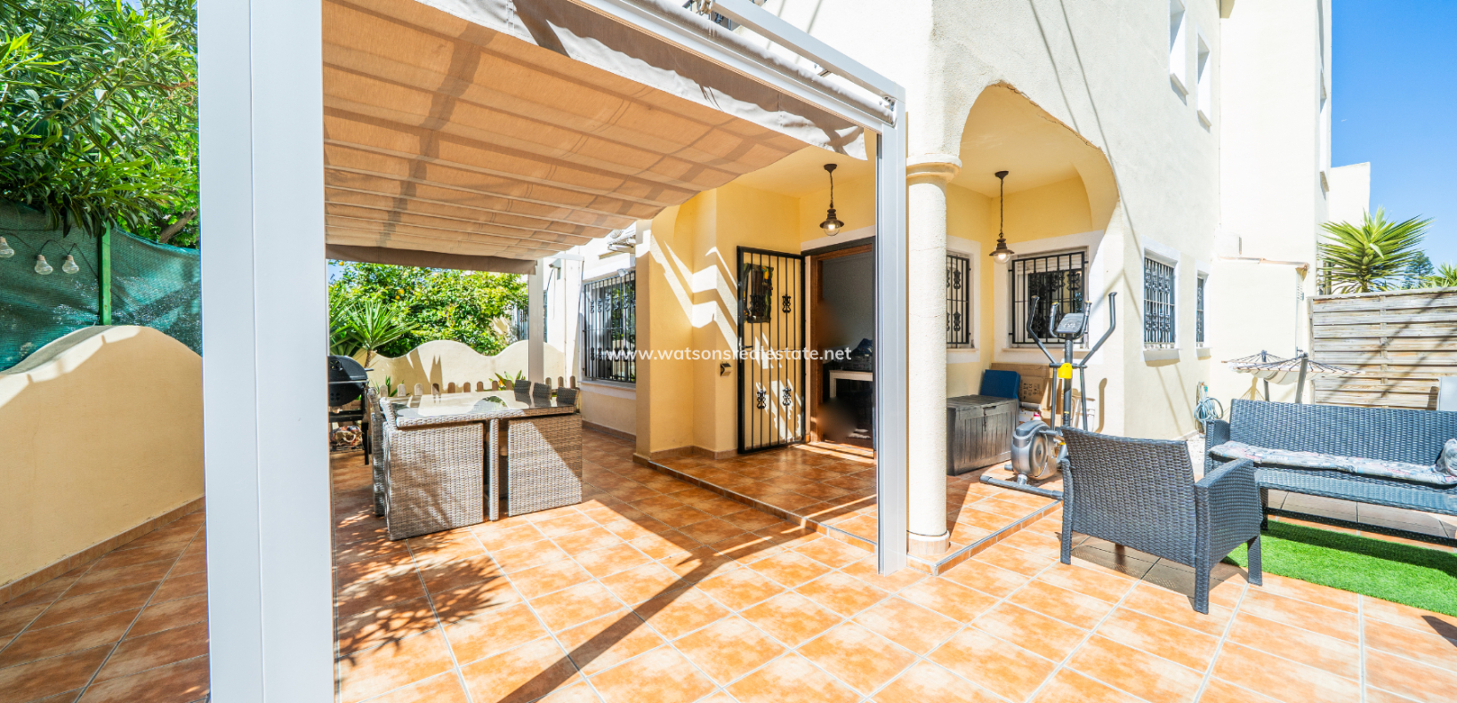 Resale - Quad - Urb. La Marina