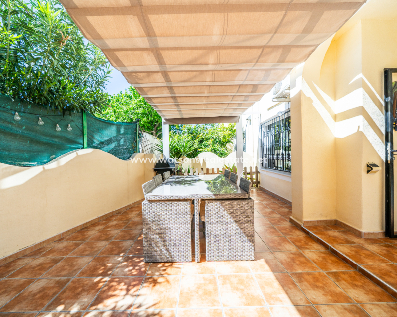 Resale - Quad - Urb. La Marina