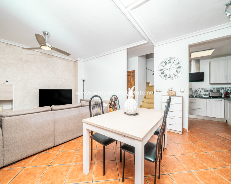 Resale - Quad - Urb. La Marina