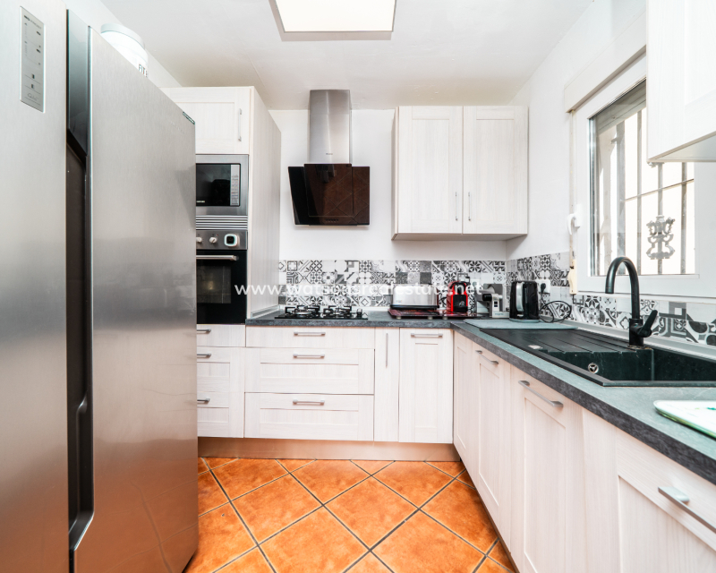 Resale - Quad - Urb. La Marina