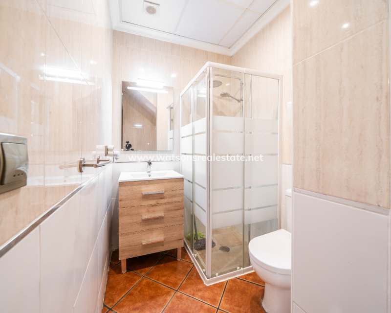 Resale - Quad - Urb. La Marina