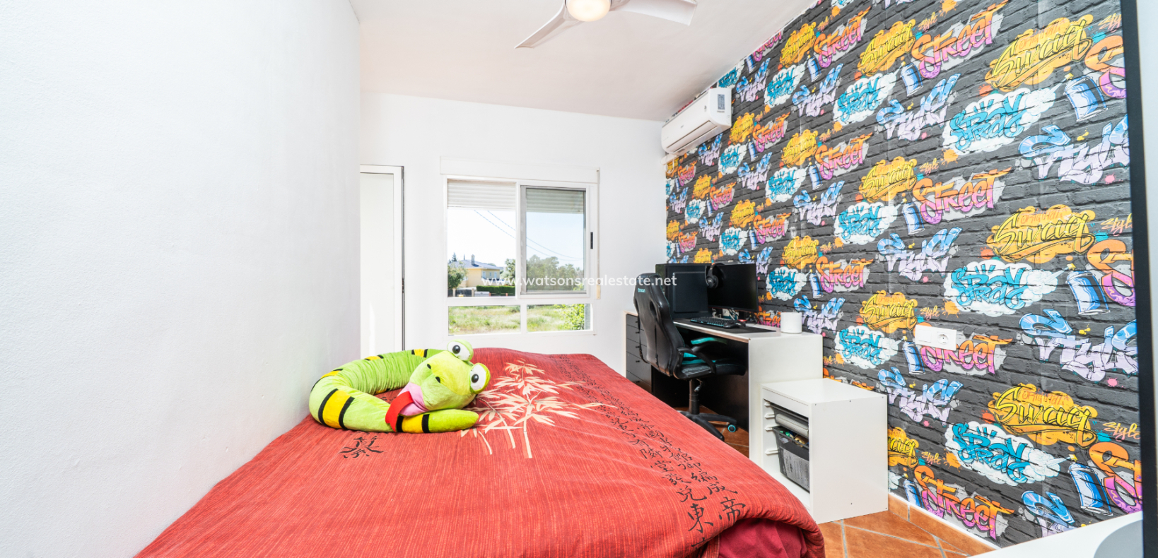 Resale - Quad - Urb. La Marina