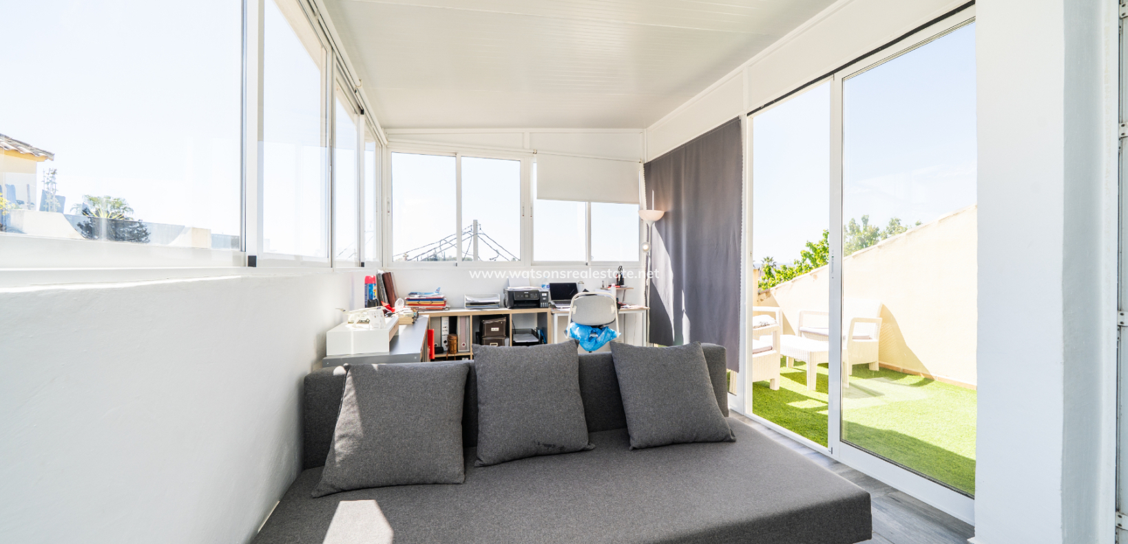 Resale - Quad - Urb. La Marina