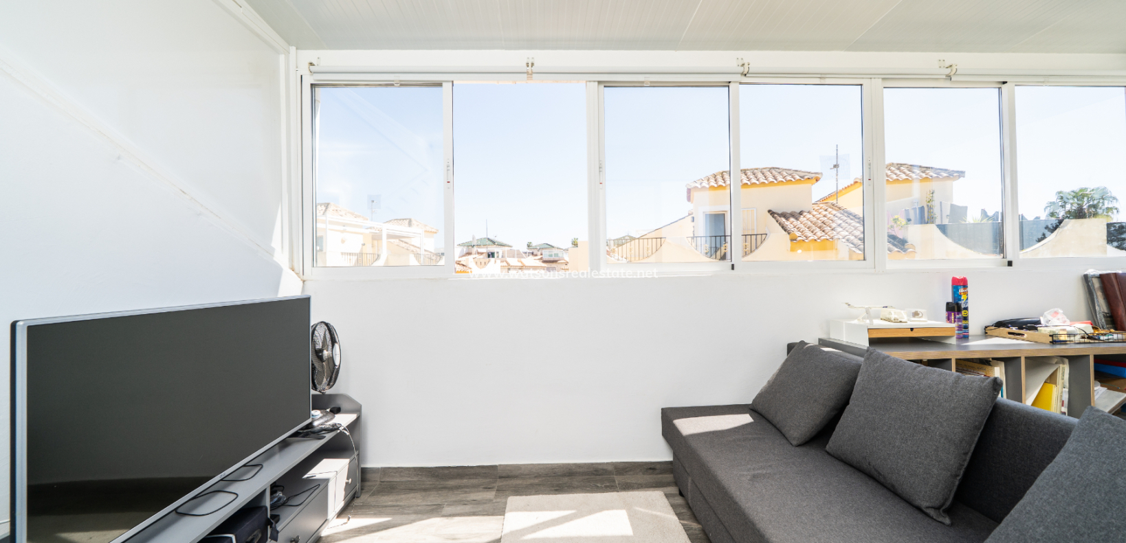 Resale - Quad - Urb. La Marina