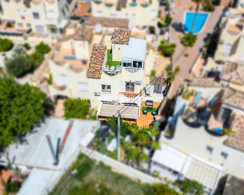 Resale - Quad - Urb. La Marina