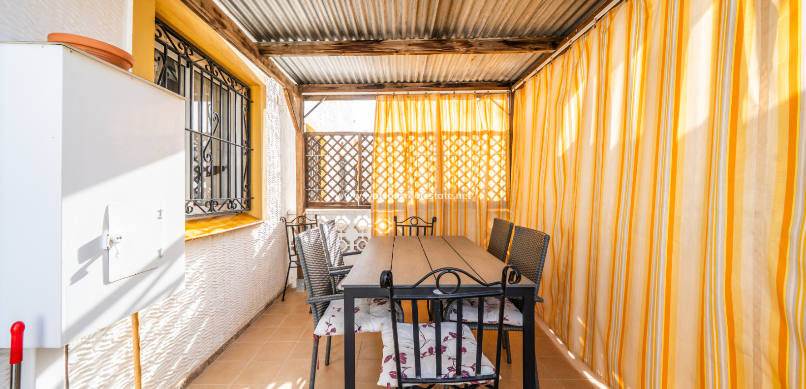 Resale - Quad - Urb. La Marina