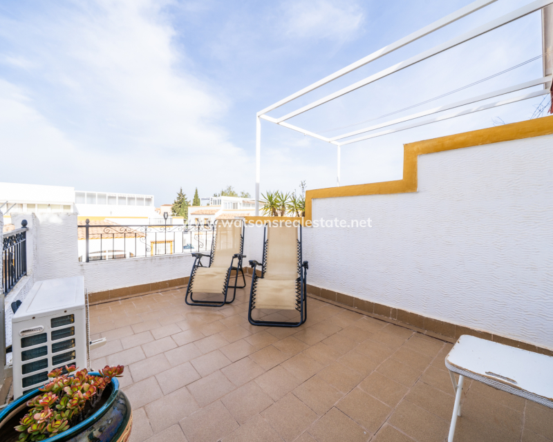 Resale - Quad - Urb. La Marina