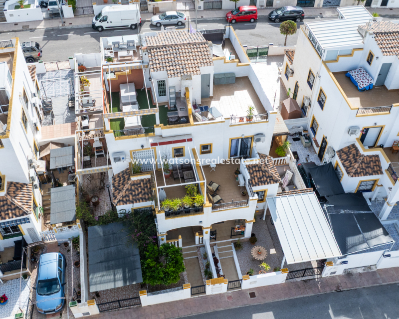 Resale - Quad - Urb. La Marina