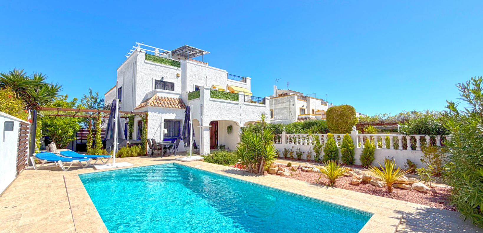 Resale - Quad - Urb. La Marina