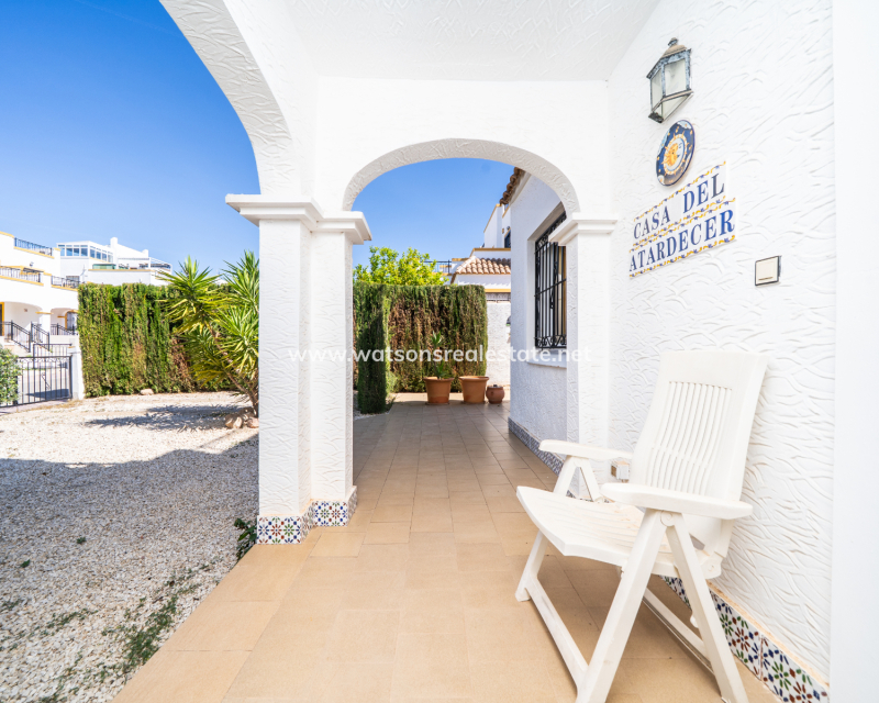 Resale - Quad - Urb. La Marina