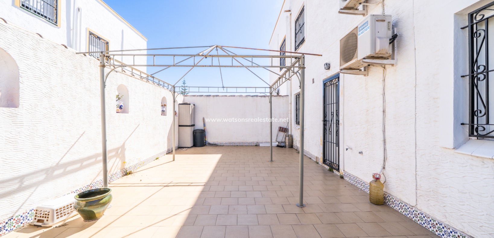 Resale - Quad - Urb. La Marina