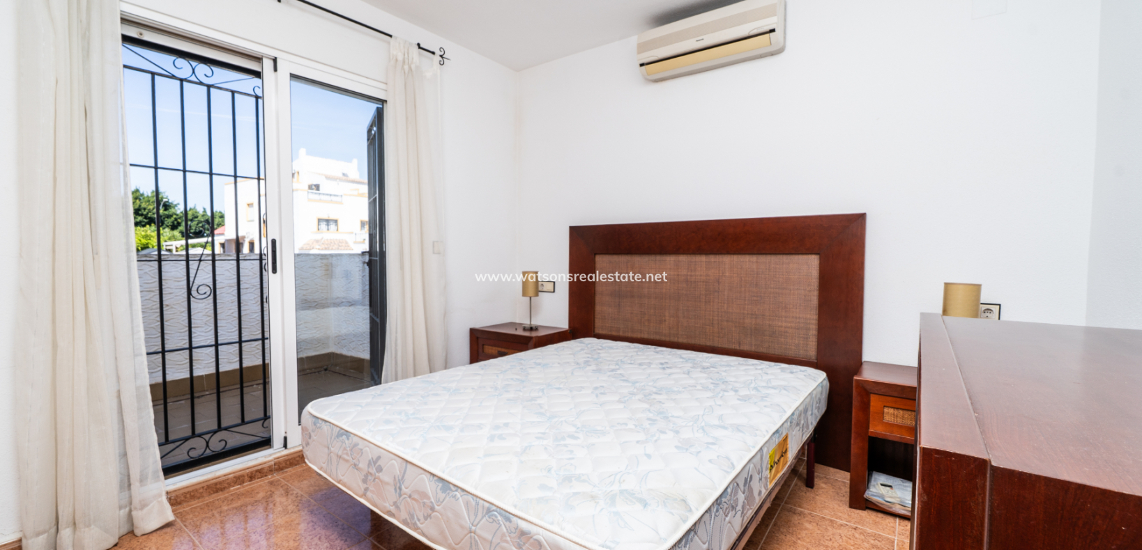 Resale - Quad - Urb. La Marina