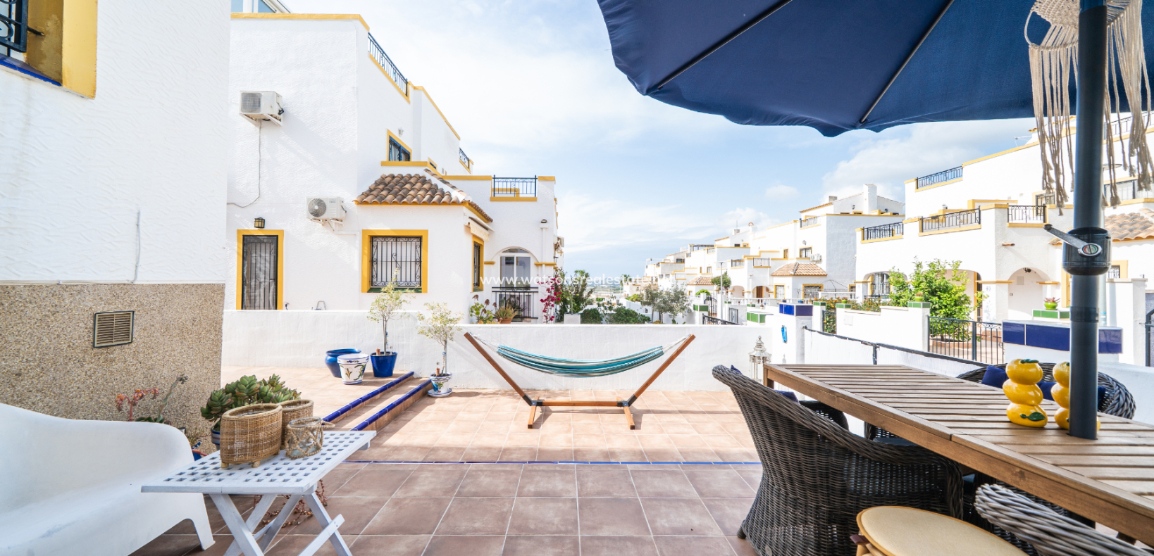 Resale - Quad - Urb. La Marina