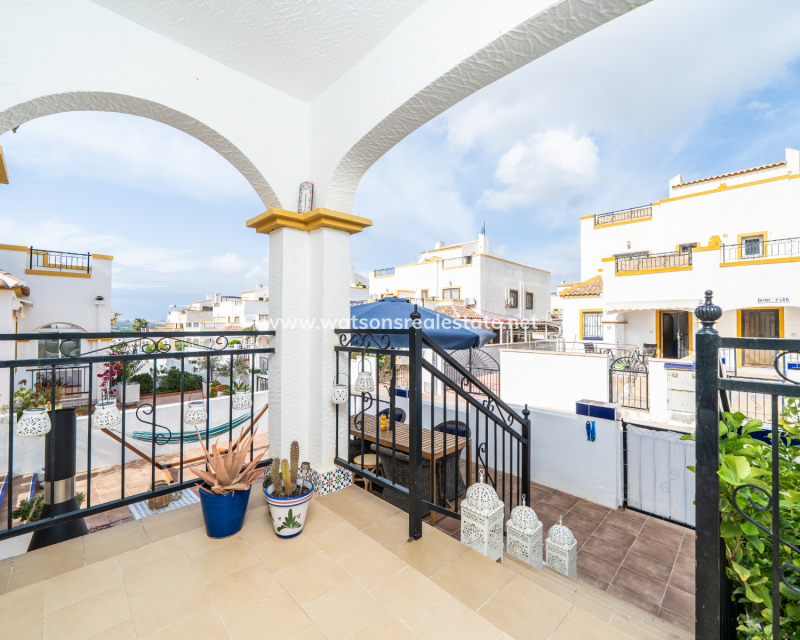 Resale - Quad - Urb. La Marina