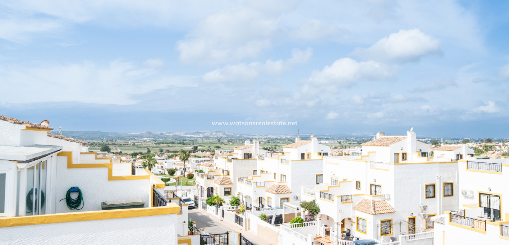 Resale - Quad - Urb. La Marina