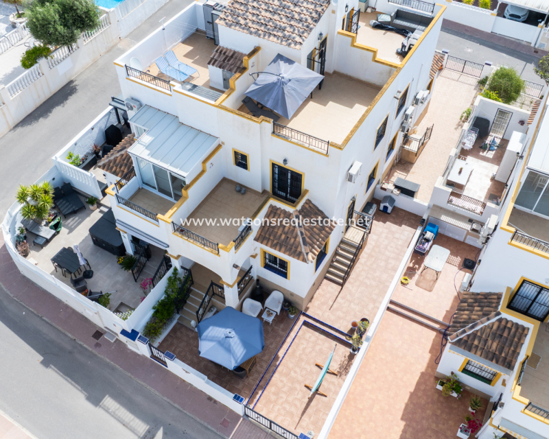 Resale - Quad - Urb. La Marina