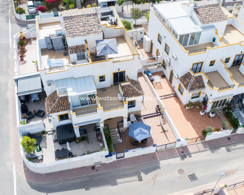 Resale - Quad - Urb. La Marina