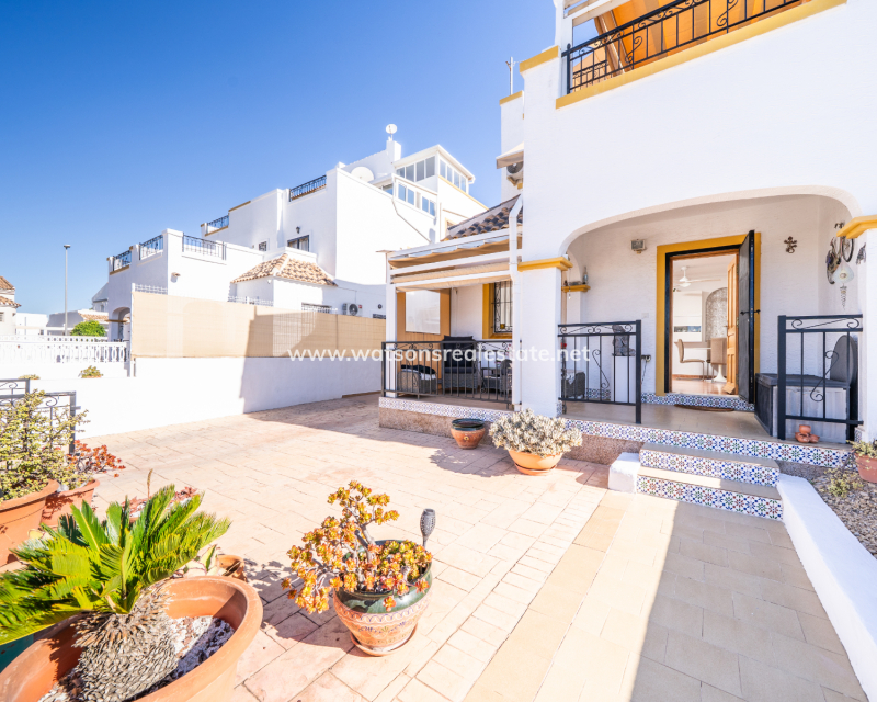 Resale - Quad - Urb. La Marina