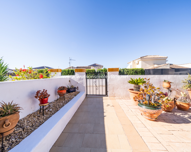 Resale - Quad - Urb. La Marina