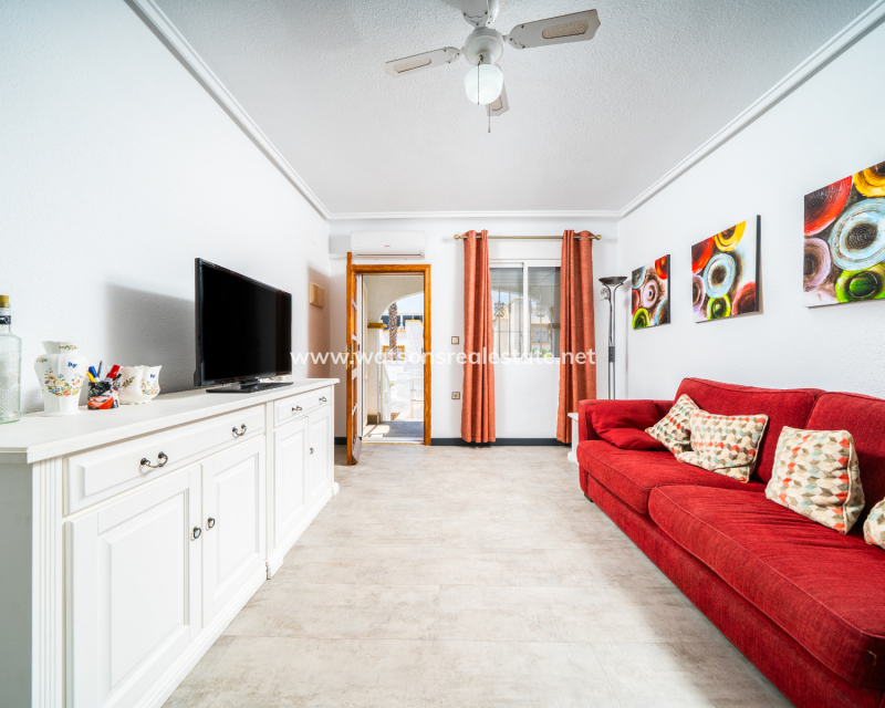 Resale - Quad - Urb. La Marina