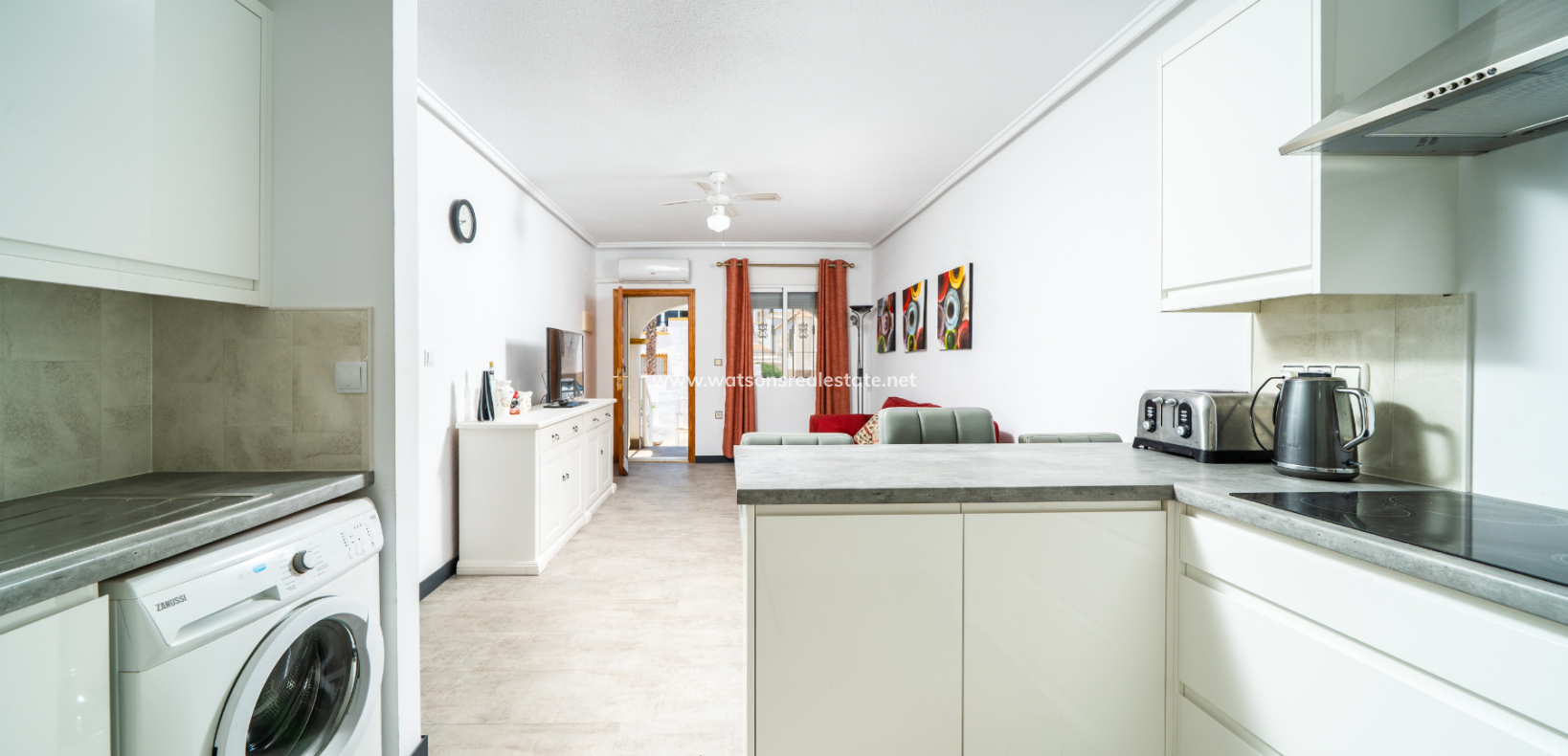 Resale - Quad - Urb. La Marina