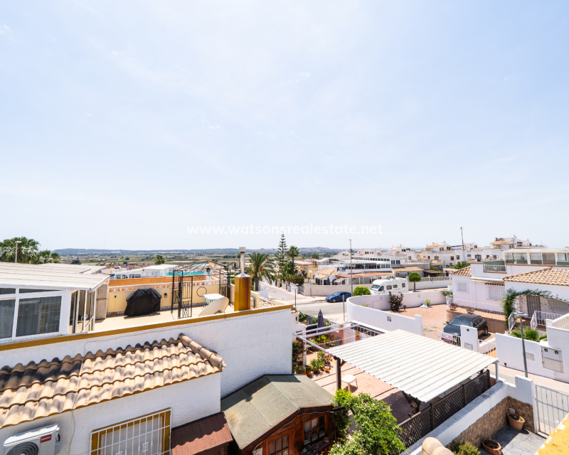 Resale - Quad - Urb. La Marina