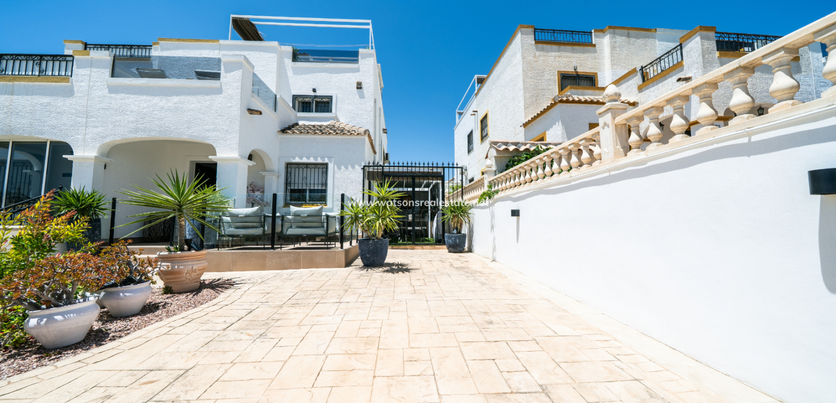 Resale - Quad - Urb. La Marina