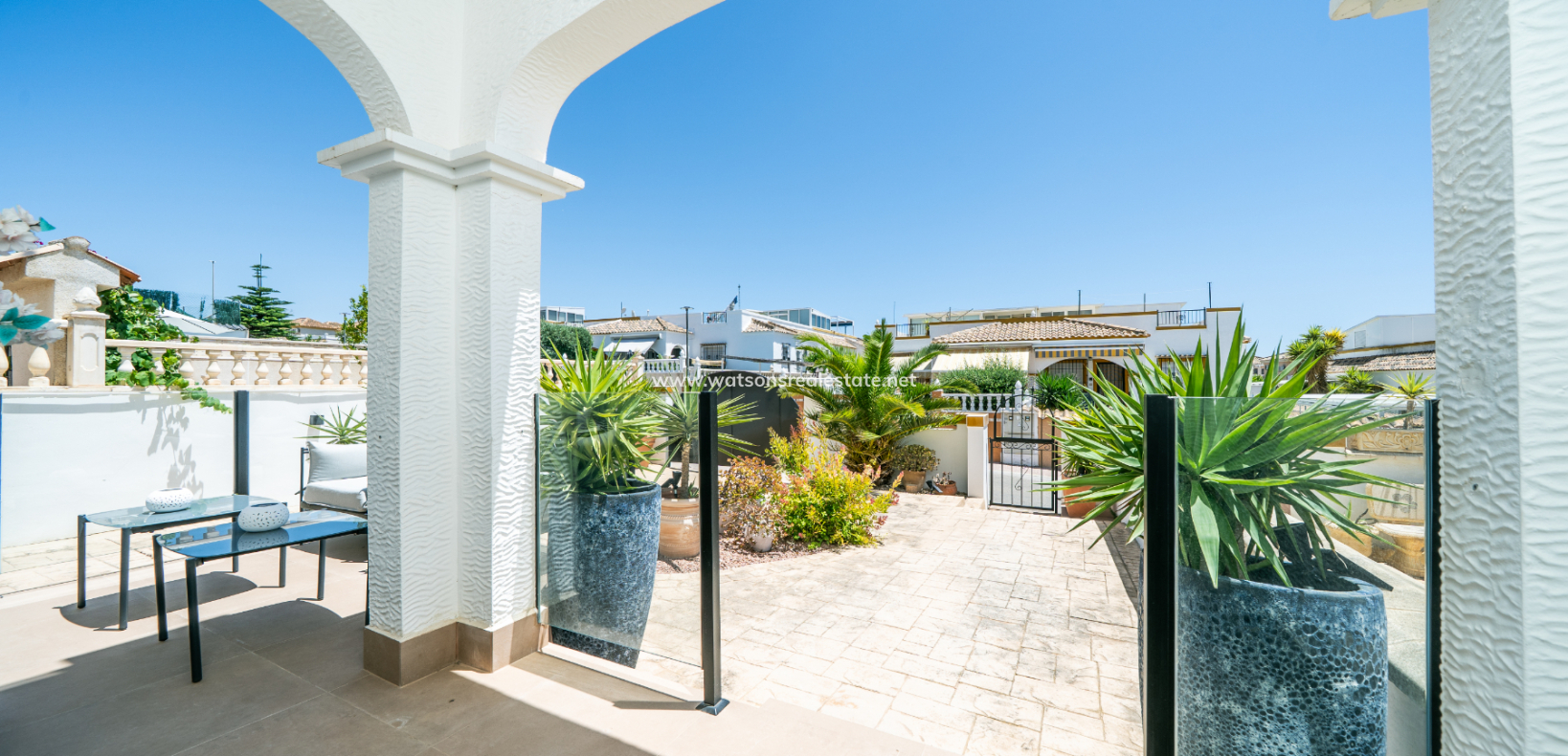 Resale - Quad - Urb. La Marina