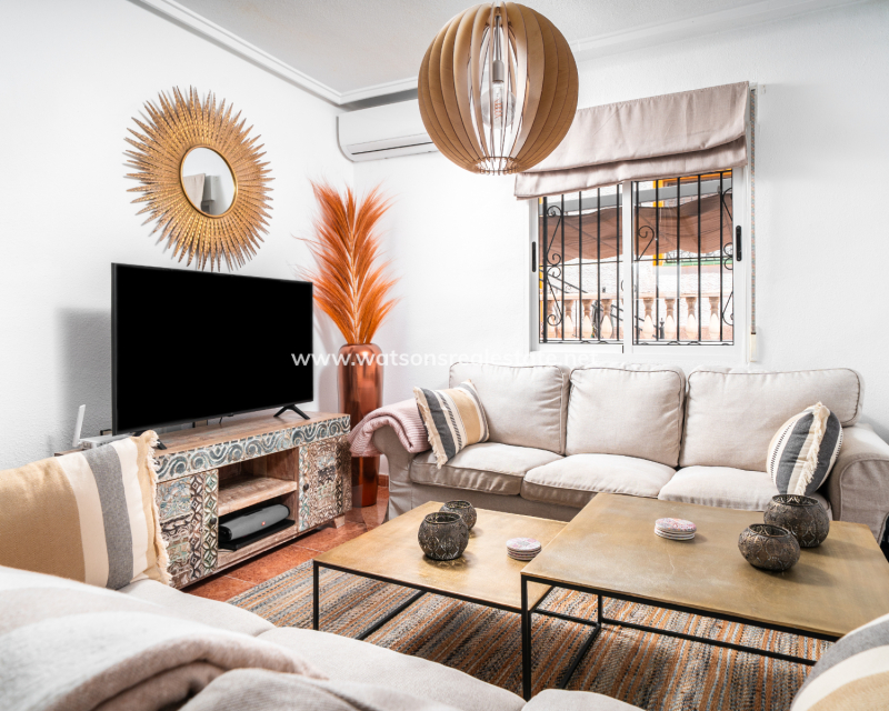 Resale - Quad - Urb. La Marina