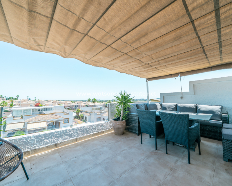 Resale - Quad - Urb. La Marina