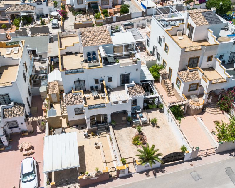 Resale - Quad - Urb. La Marina