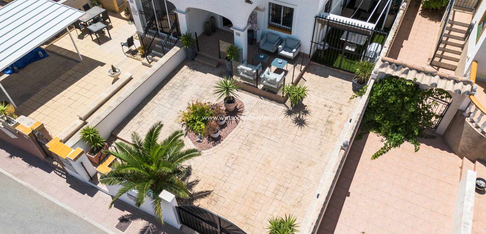 Resale - Quad - Urb. La Marina