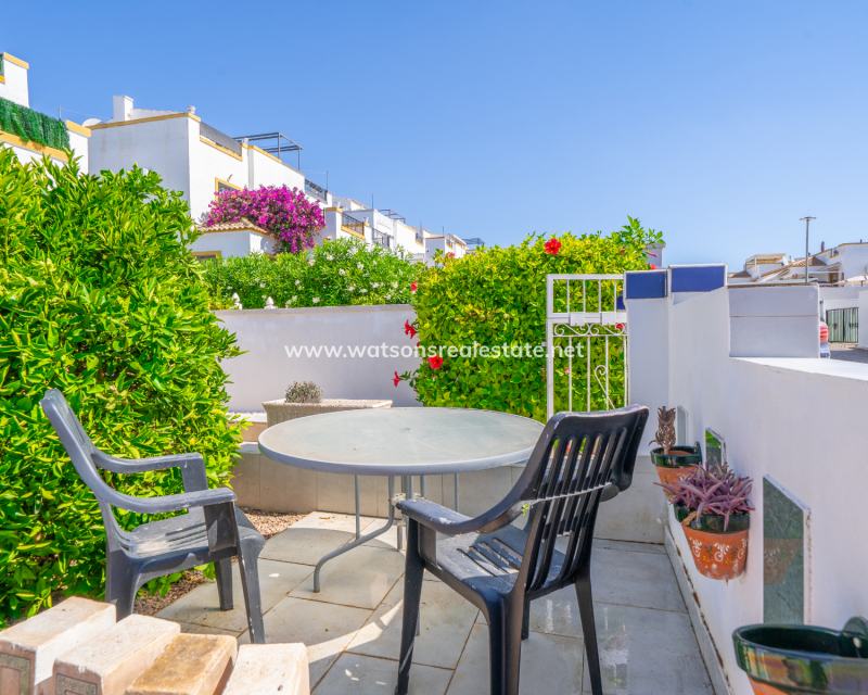 Resale - Quad - Urb. La Marina