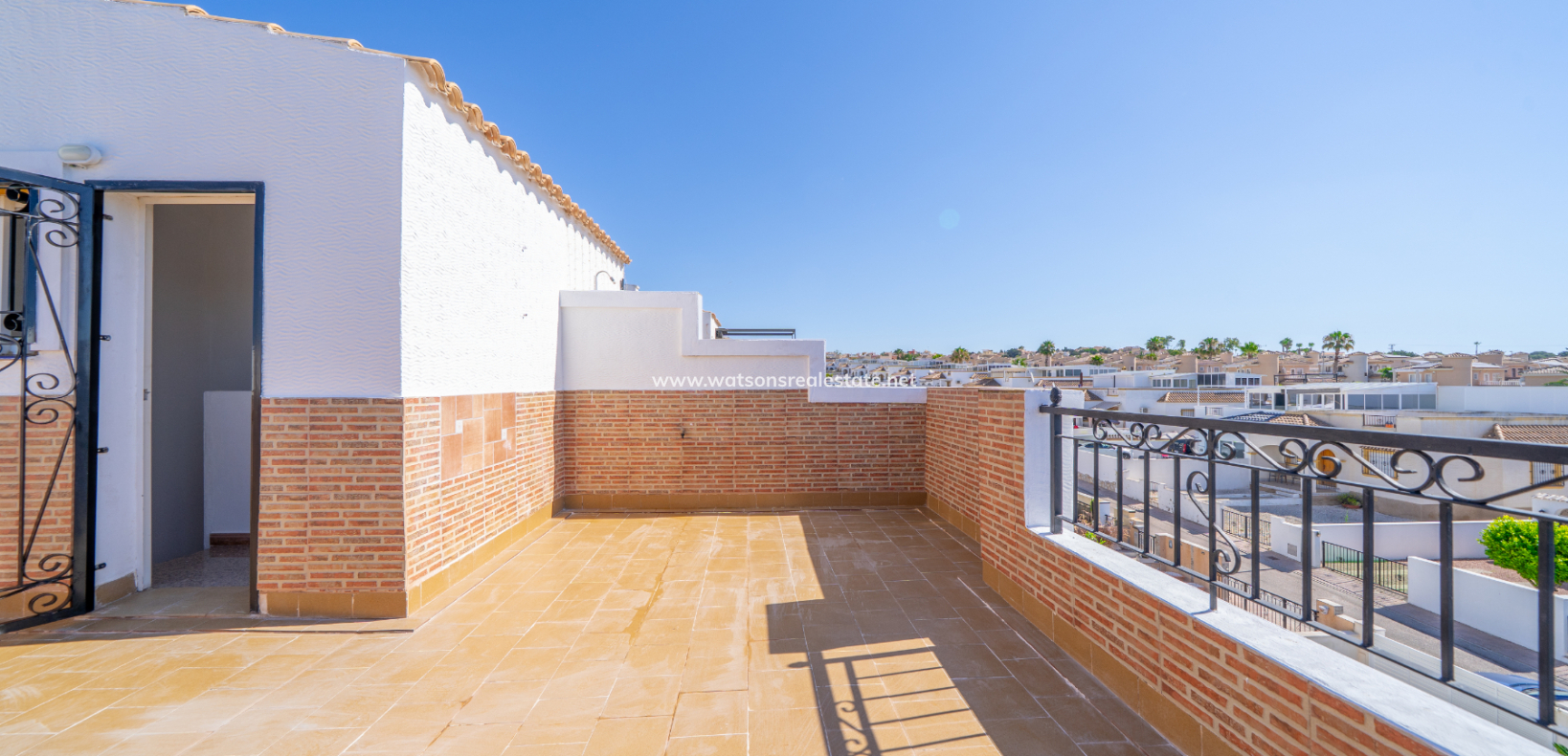 Resale - Quad - Urb. La Marina