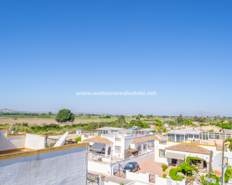 Resale - Quad - Urb. La Marina