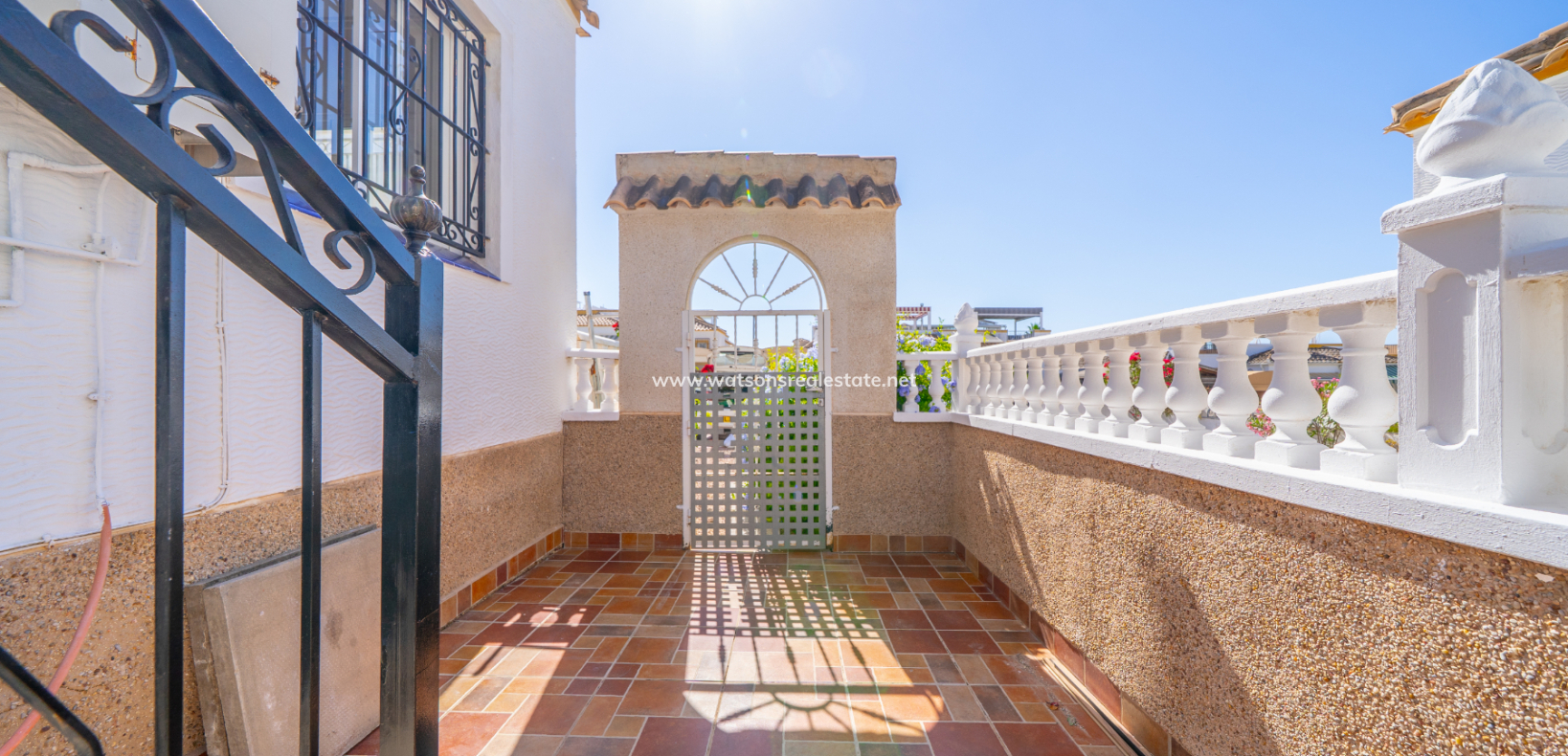 Resale - Quad - Urb. La Marina