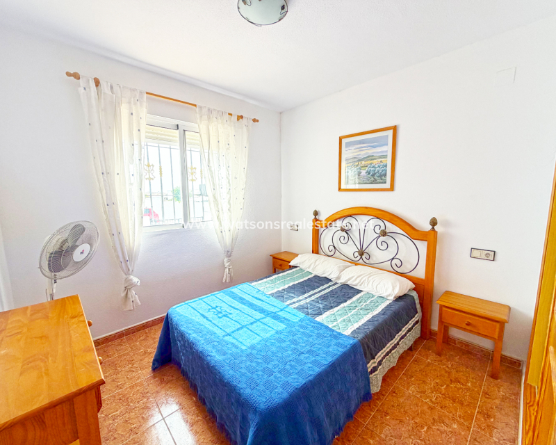 Resale - Quad - Urb. La Marina