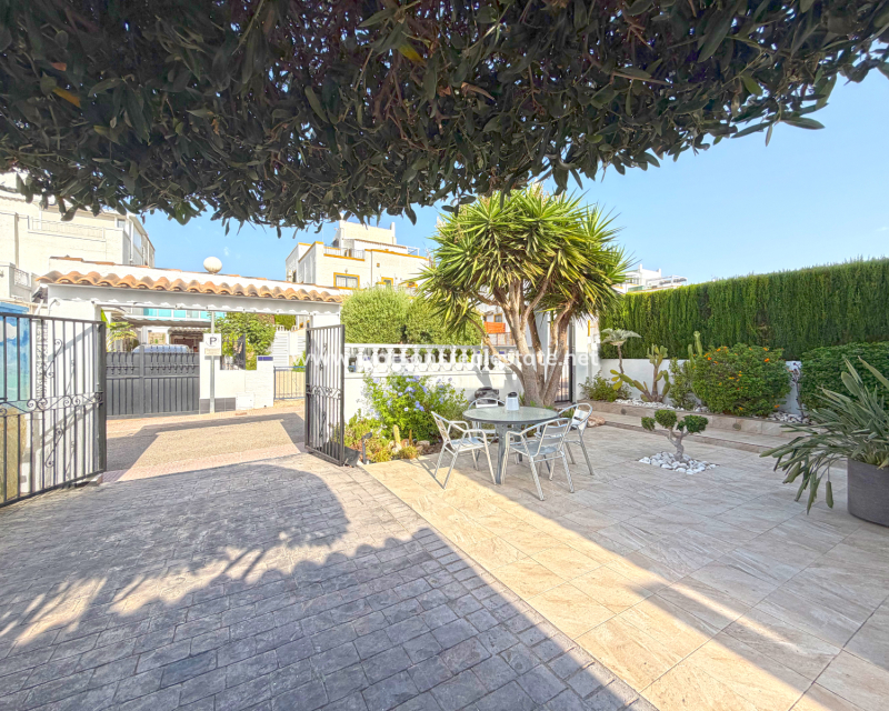 Resale - Quad - Urb. La Marina