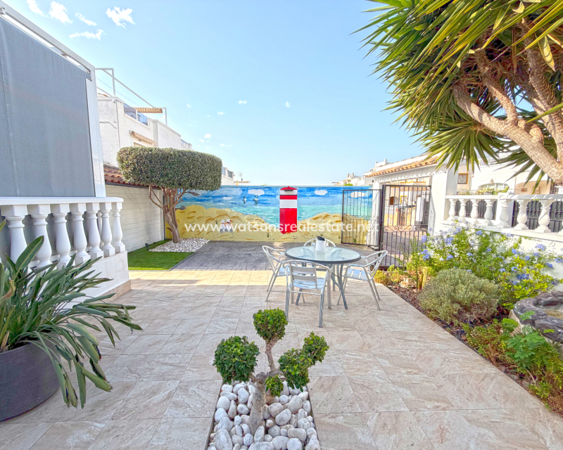 Resale - Quad - Urb. La Marina