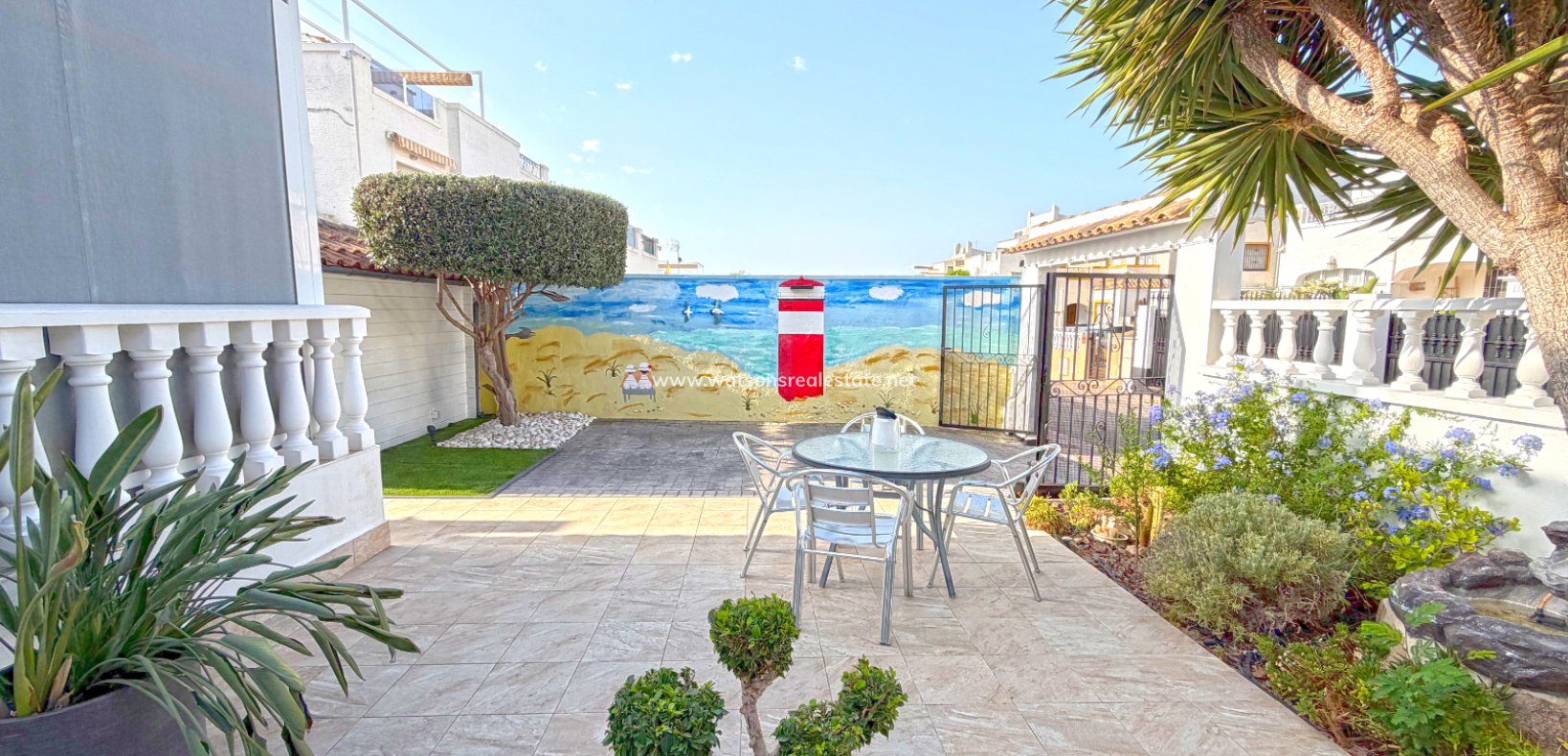Resale - Quad - Urb. La Marina