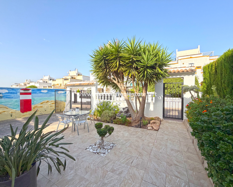 Resale - Quad - Urb. La Marina