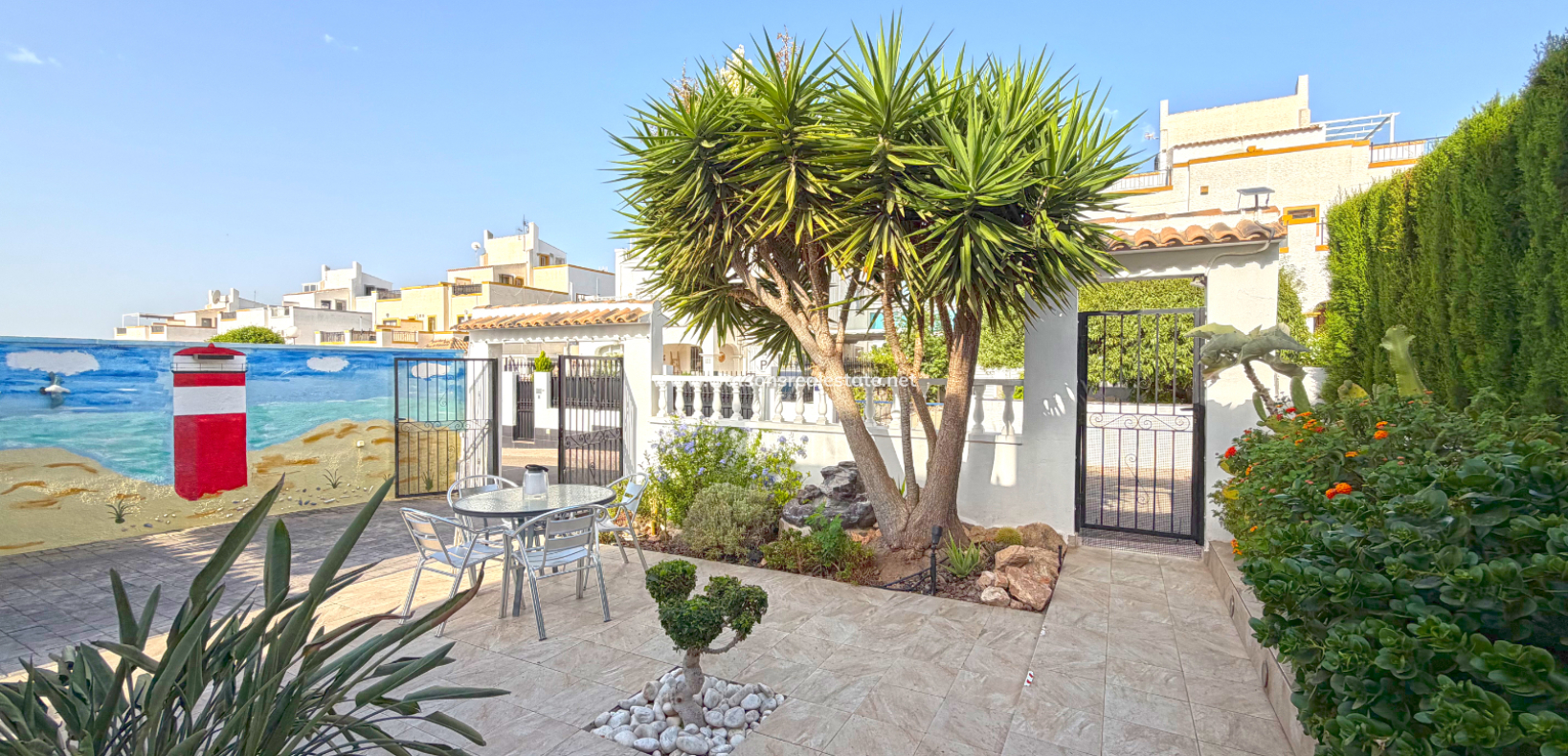 Resale - Quad - Urb. La Marina